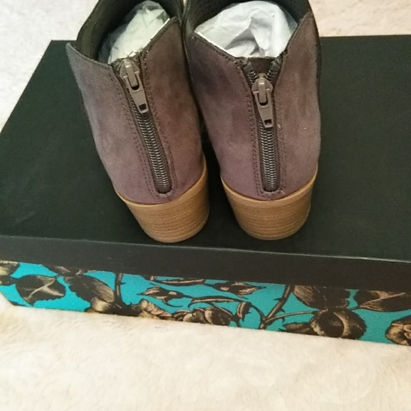 Lower East Side🌻 Perforated Vegan Booties - Picture 3 of 9